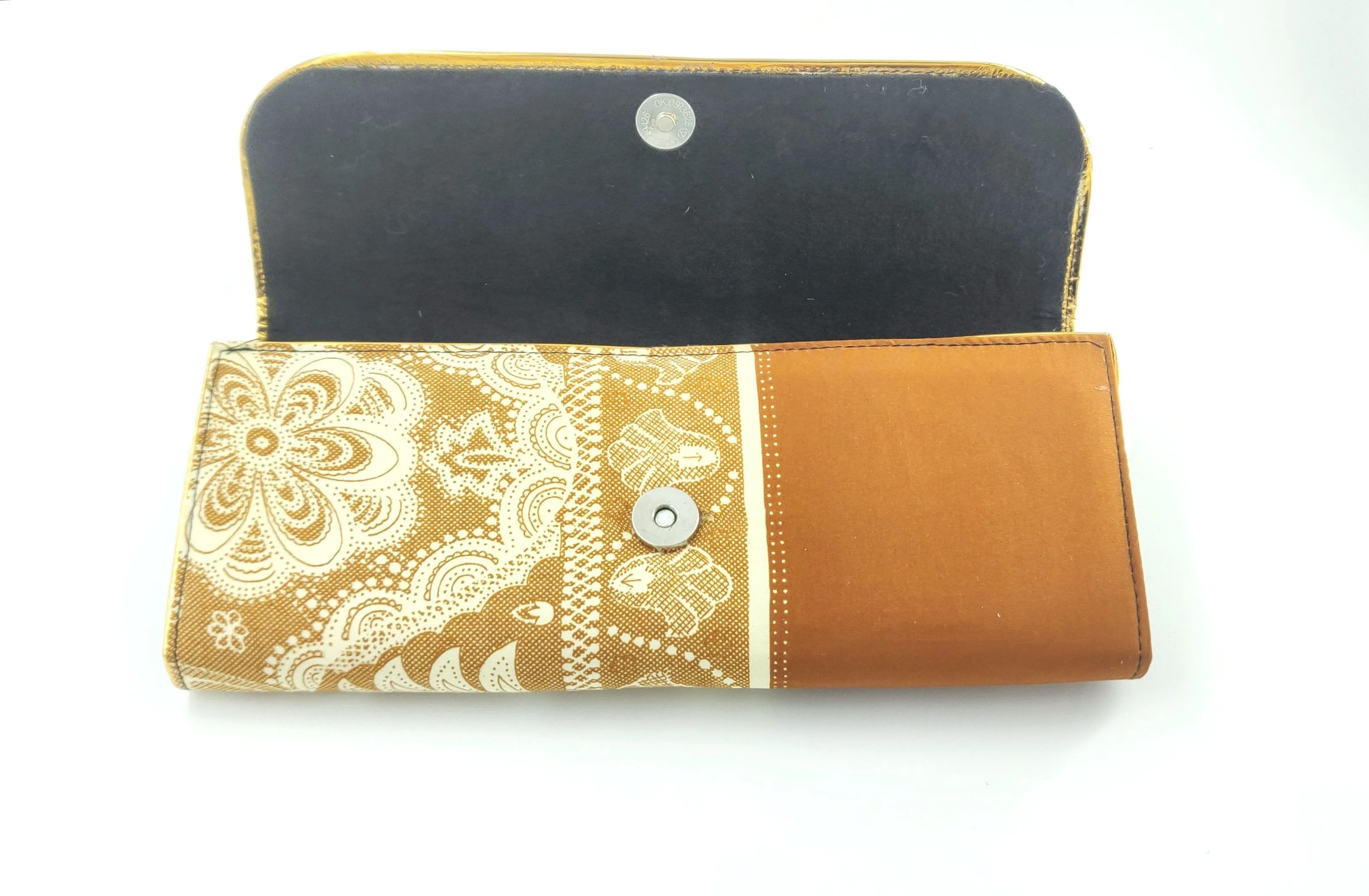 Fashion Accessory - Handbag. Lovely and Elegant Handmade Faux Silk Clutch Bag.