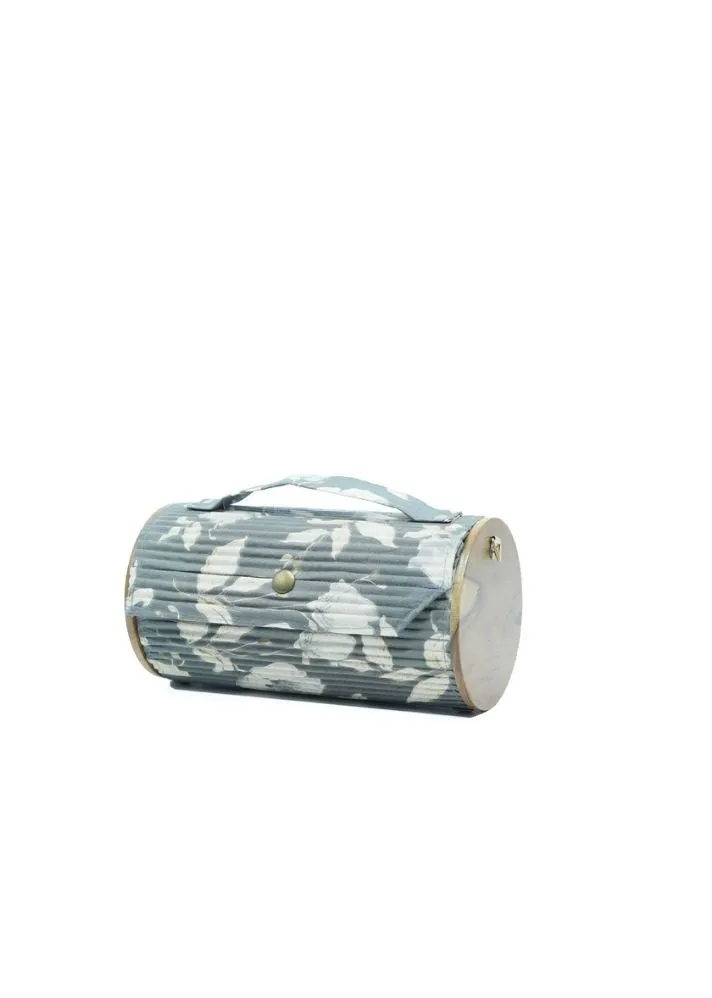 Phaa Round Clutch - Single Sleeve