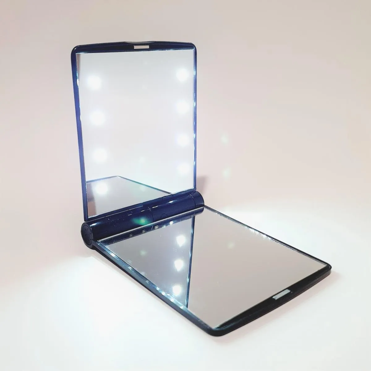 Pocket Mirror with LED Lighting