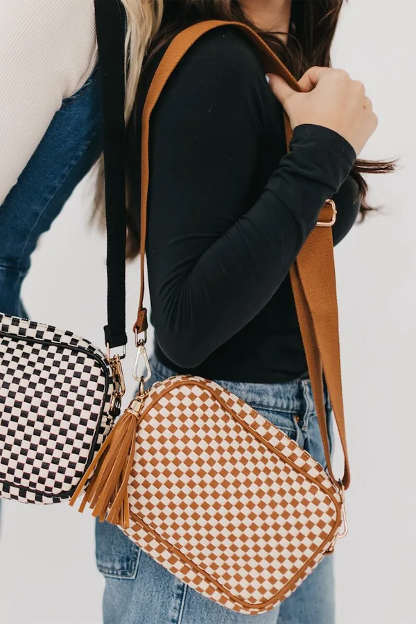 Woven Willow Camera Bag | Checkered Brown